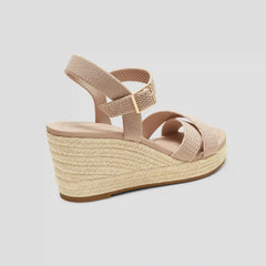Round-toe Wedge Sandals (Sally Pro)