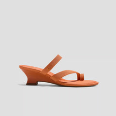Round-Toe Toe Ring Sandals (Eden)