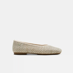 Square-Toe Margot V-Cut Flats (Margot 3.0)