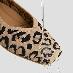 Lightweight Square-Toe V-Cut Flats (Margot Walker)