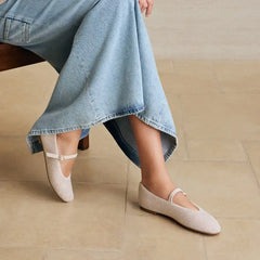 Almond-toe Mary Janes AdaptAll™ (Nelly)