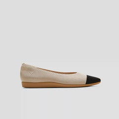 Lightweight Pointed-Ballet Flats (Aria Walker)