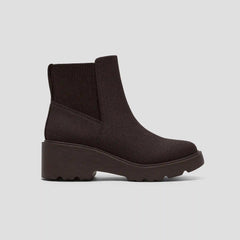 Round-Toe Chunky Platform Travel Boots (Everly)