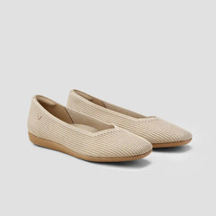 Lightweight Square-Toe V-Cut Flats (Margot Walker)