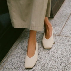 Square-Toe Margot V-Cut Flats (Margot 3.0)