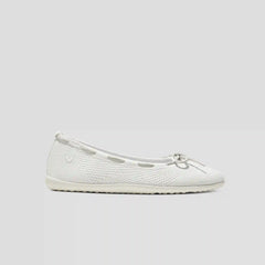 Round-Toe Barefoot Flats (Nika)