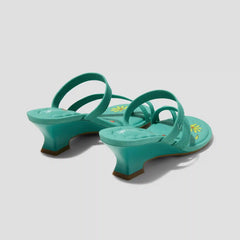 Round-Toe Toe Ring Sandals (Eden)