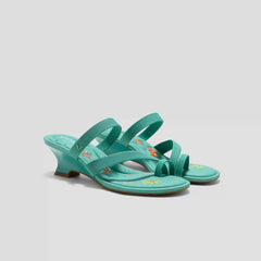 Round-Toe Toe Ring Sandals (Eden)